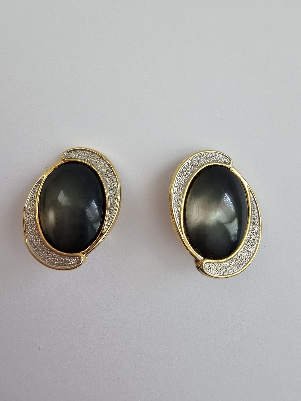 Vintage Large Oval Grey Moonglow Cabochon Clip-On Earrings, Mixed Metal Frame